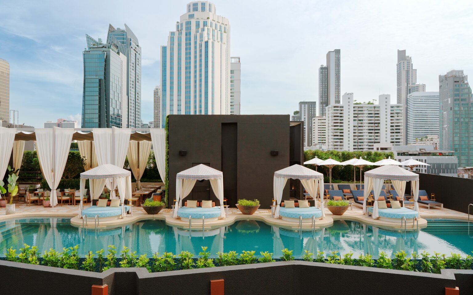 Canopy Bangkok Sukhumvit – Hilton brings Canopy Hotels to South East Asia CanopyBangkok_RooftopPool