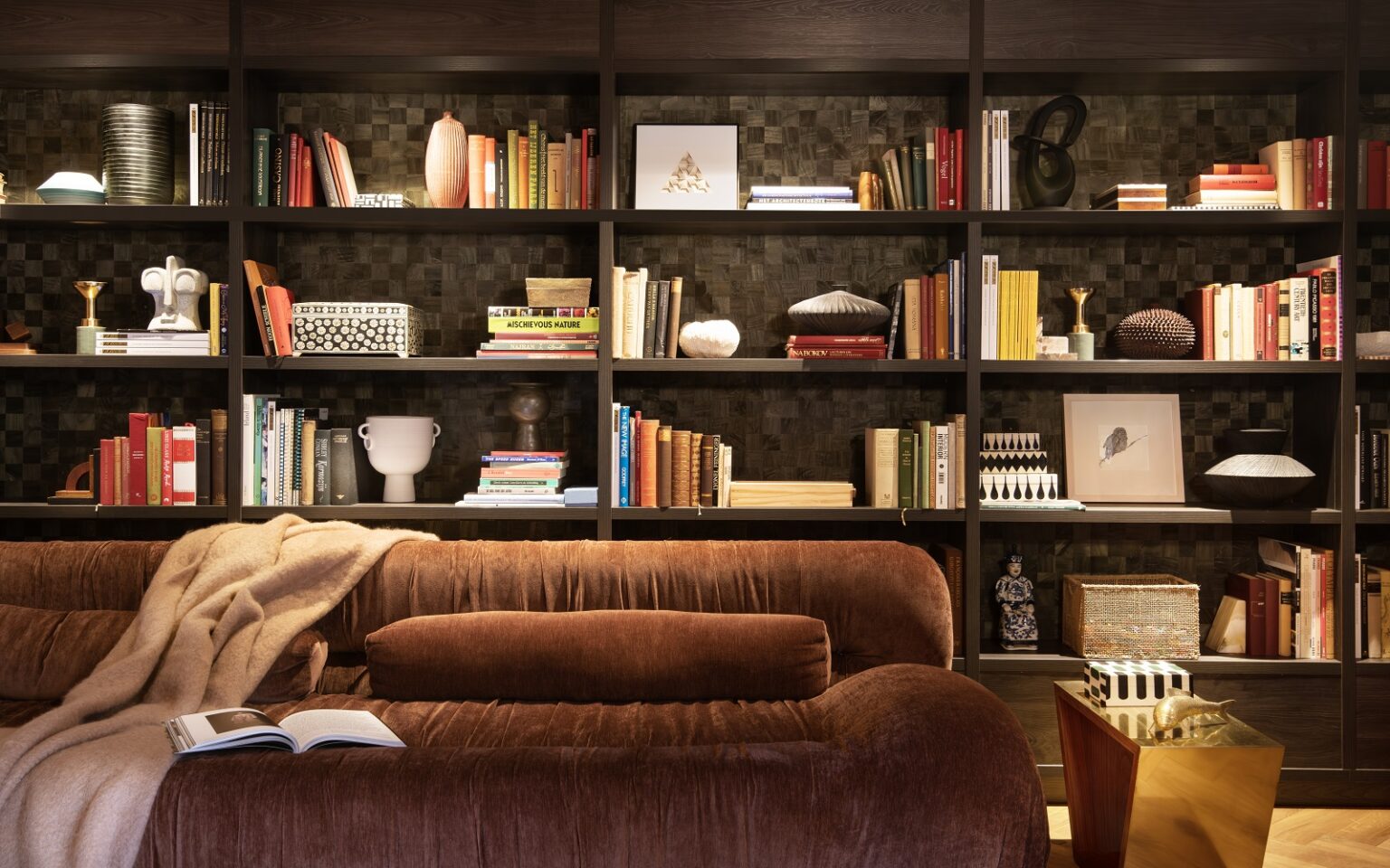 Jan Luyken Amsterdam – blurring the lines between hotel and home Jan Luyken Amsterdam-Library-001