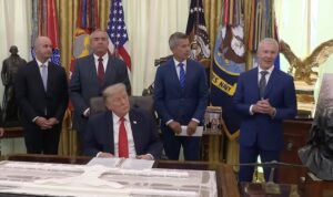 United Airlines CEO Scott Kirby Tells Trump, “I’ve Waited My Whole Career” For IAD Rebuild