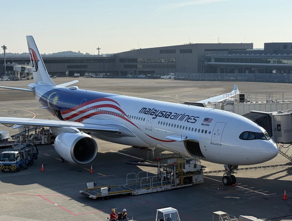 Malaysia Airlines Drug Testing All Pilots, After “High,” Drug Smuggling Pilot Arrest Malaysia Airlines Drug Testing All Pilots, After “High,” Drug Smuggling Pilot Arrest