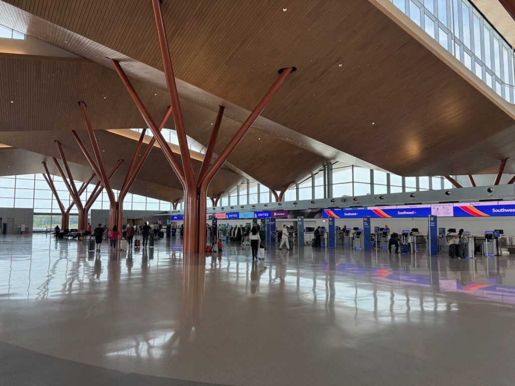 pittsburgh international airport terminal