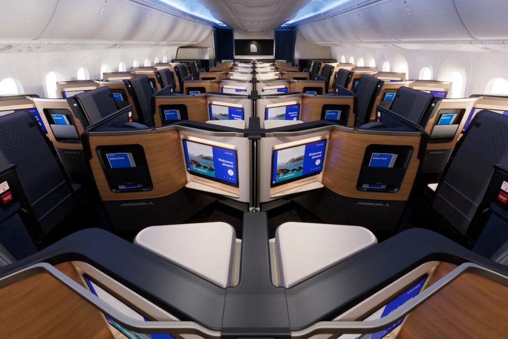 United 787 Polaris Business Class Suite Doors Can Finally Be Used… Gradually