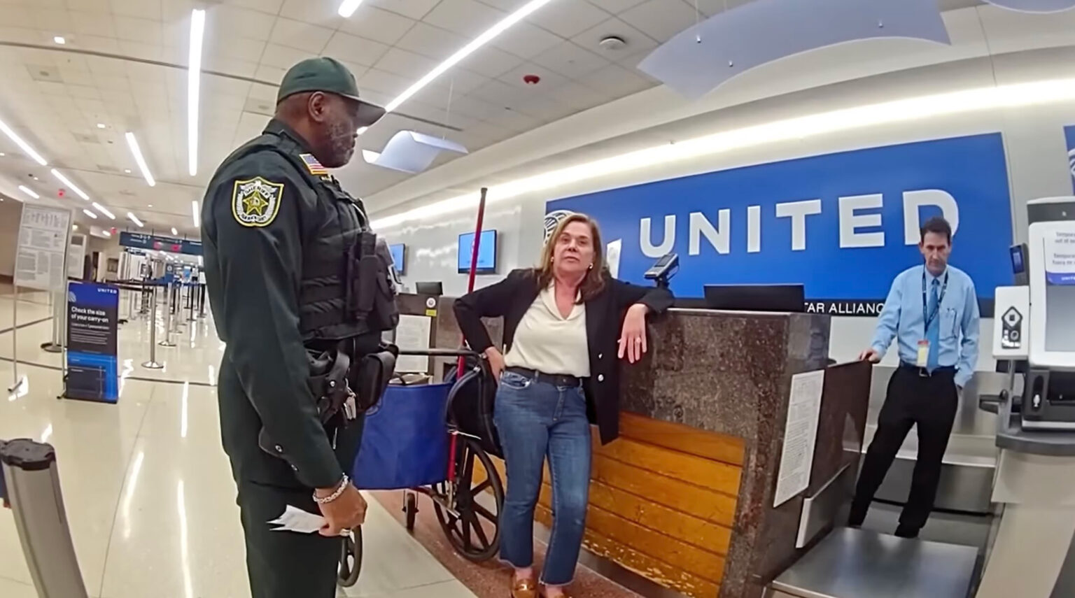 United Airlines Passenger Threatens Everyone With Her “Big-Time” Attorney Brother After Flight Delay, Gets Arrested Instead
