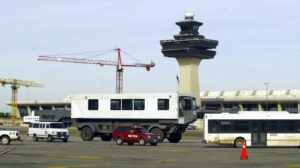 Hold your lounges! Dulles’ love-them-or-hate-them people movers aren’t going anywhere until the mid-2030s