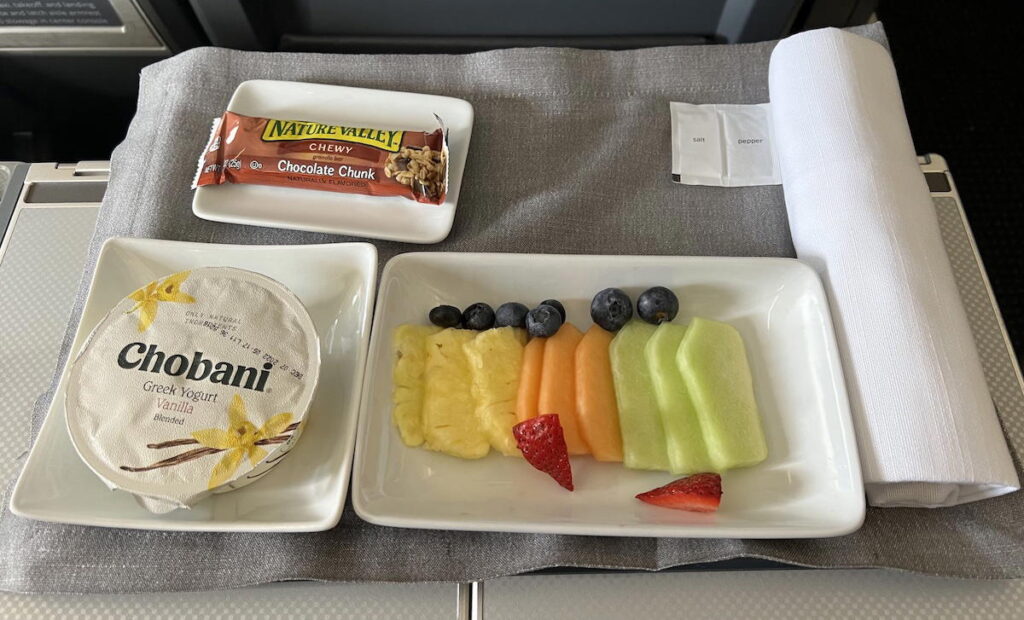 How To Pre-Order Meals In American Airlines First & Business Class