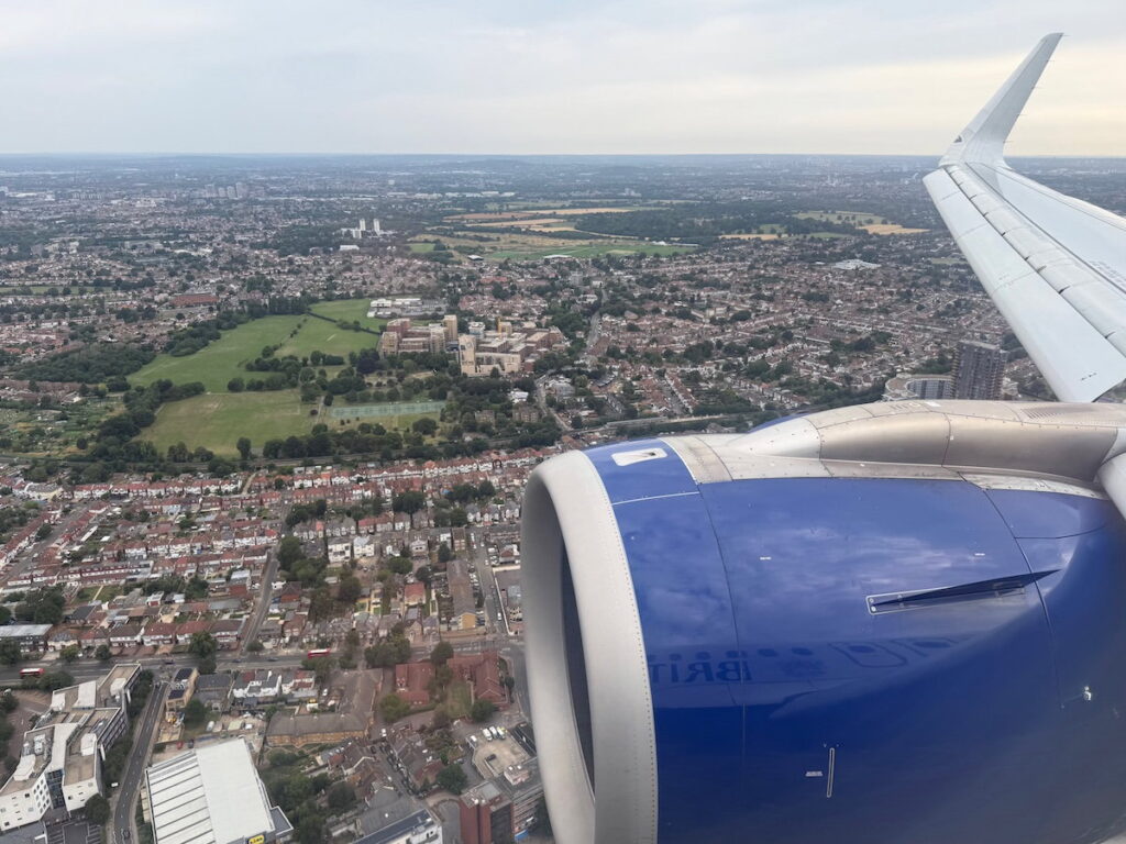 ATC Failure Grounds UK Flights: Planes Stuck On Heathrow Taxiways For Over Five Hours(!!!)
