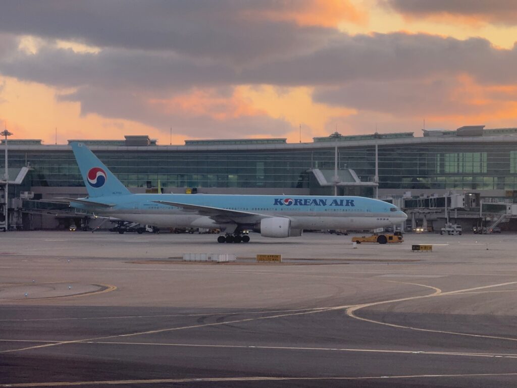 Boeing Wins $36 Billion, But Stock Falls On 737 Woes Korean Air 777-300ER Business Class Review