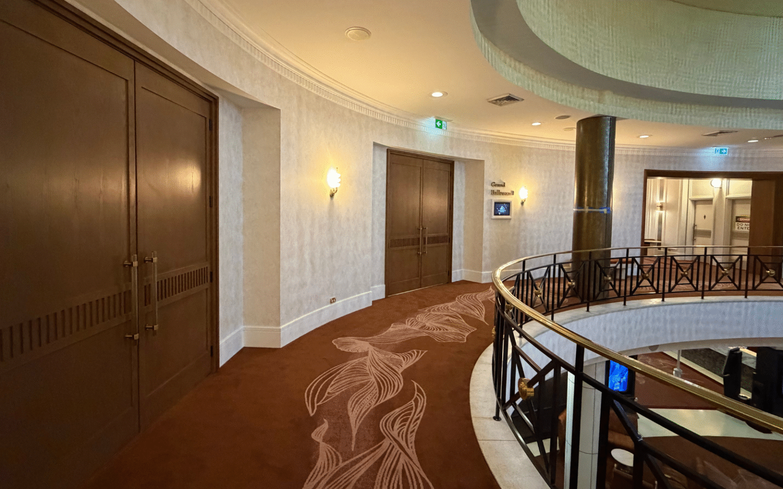 Case study: Modieus gives The Epping Club a bespoke carpet makeover Modieus flooring
