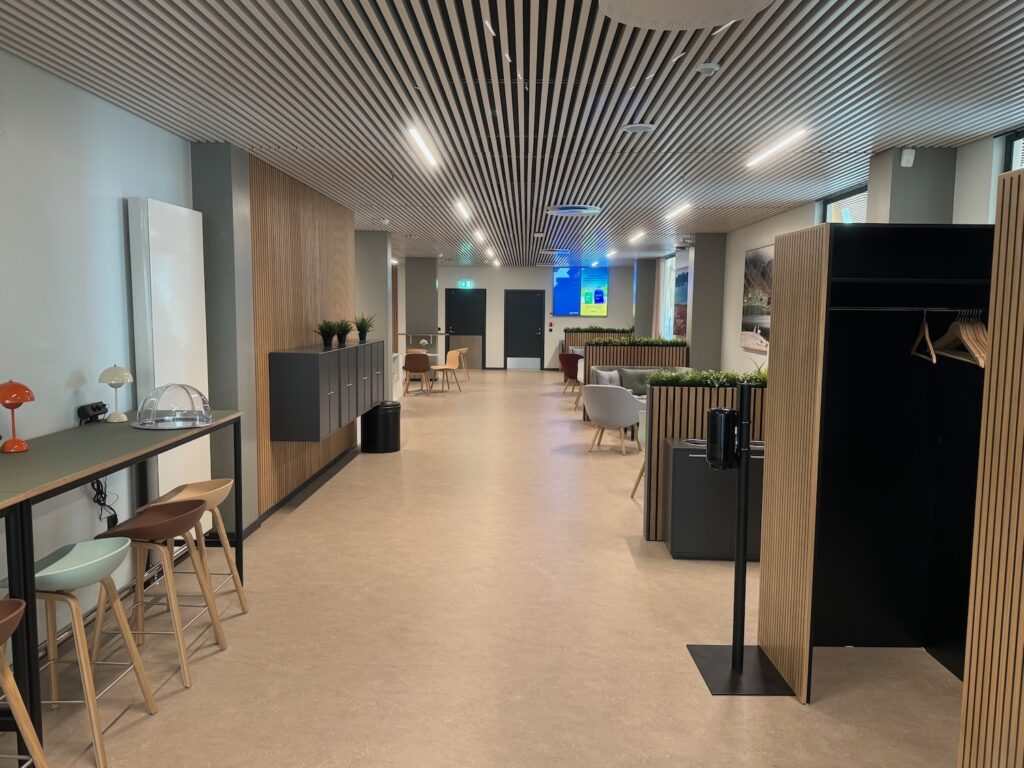 The Mysterious Lounge At Nuuk International Airport (GOH)