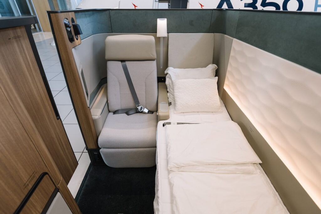 Hot Take: Does Qantas’ New A350 First Class Suite Actually Look Comfortable? Aviation Photographer London - Stuart Bailey Photography