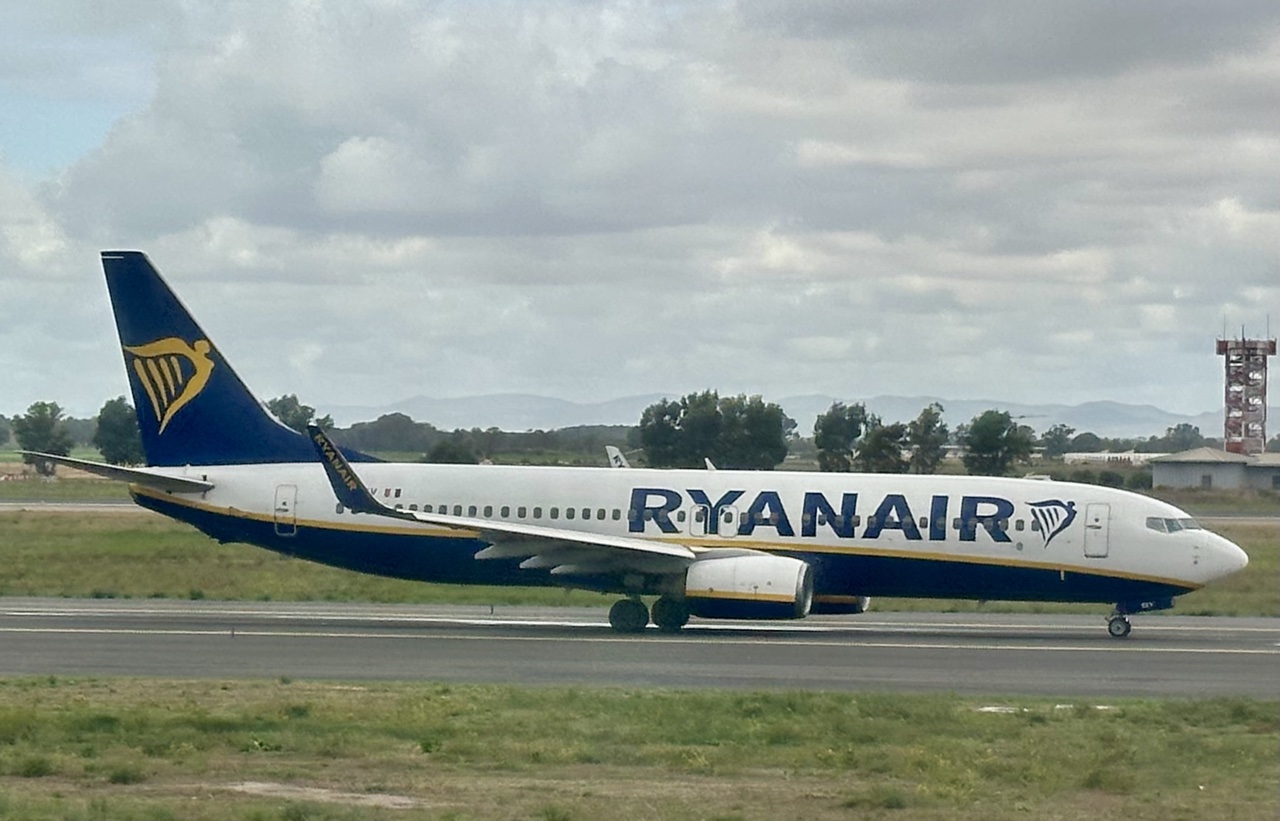 Michael O'Leary pay Ryan Air Boeing 737-800