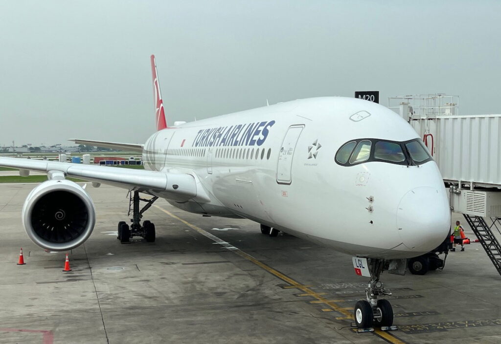 Turkish Airlines Plane Enters Newark Runway Without Clearance: Was ATC Language The Problem? Turkish Airlines Plane Enters Newark Runway Without Clearance: Was ATC Language The Problem?