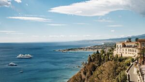 Seabourn Dangles Up to $2,000 Shipboard Credit Per Suite