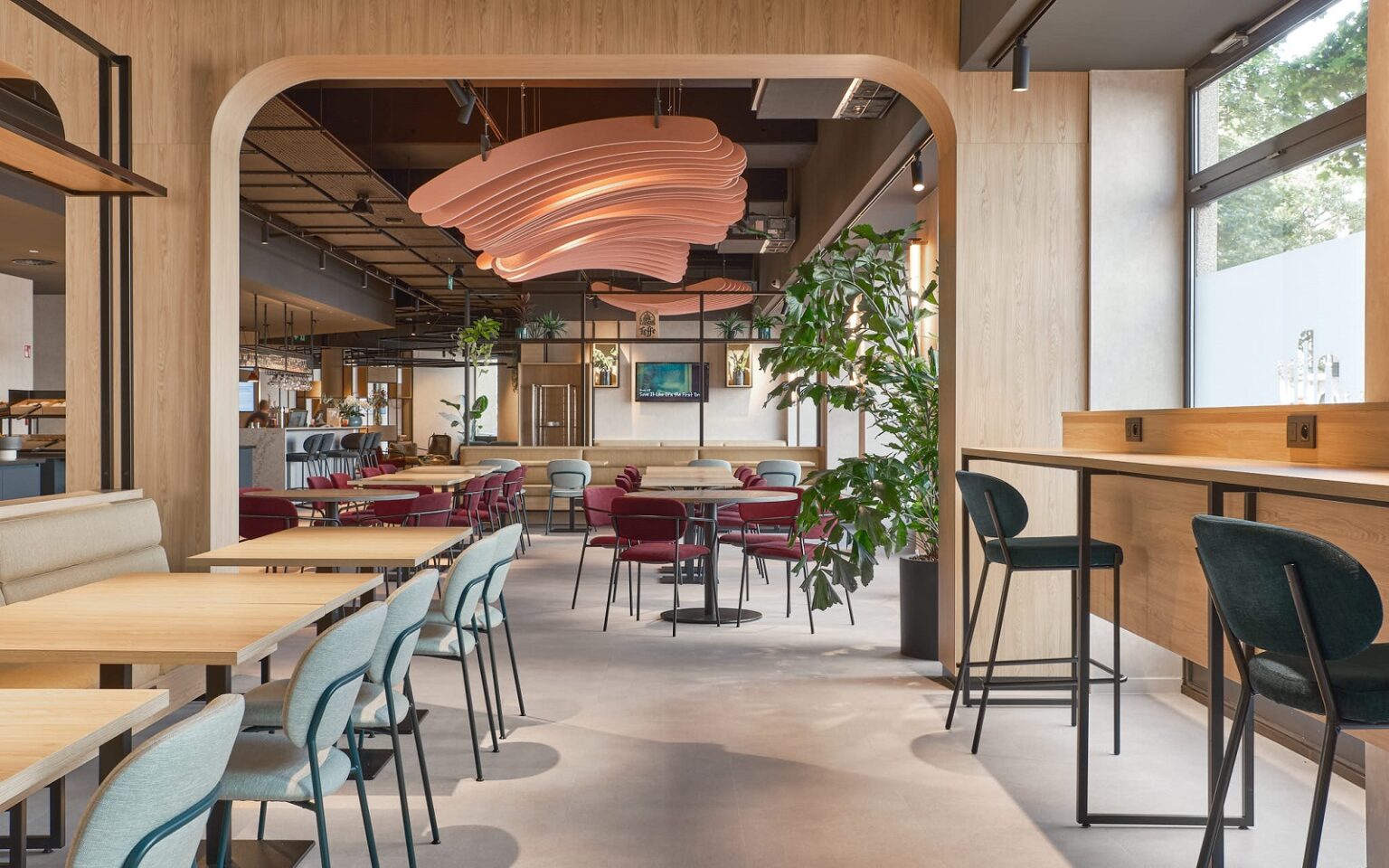 WeWantMore has rethought the lobby of ibis Antwerp Centrum