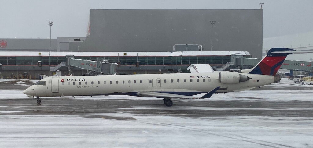 Delta Flight Attendants Clash So Badly That Pilots Call Supervisor For Help