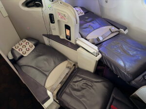 Royal Air Maroc 787 Business Class: Awful Seat, Decent Food, Okay Service Royal Air Maroc 787 Business Class: Awful Seat, Decent Food, Okay Service