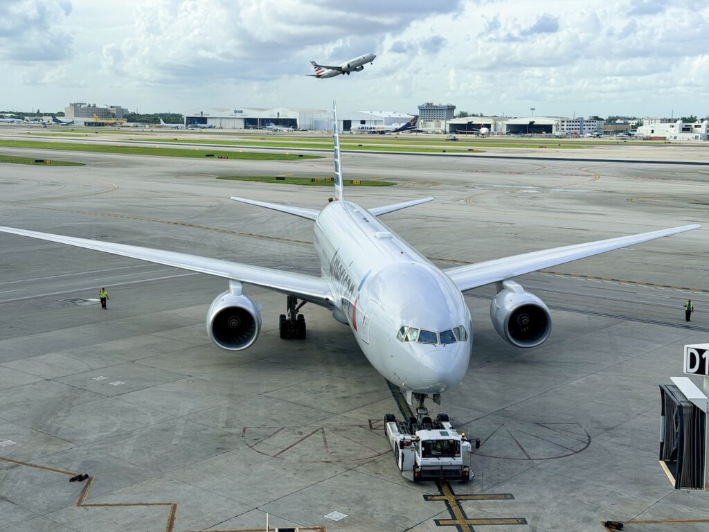 Holiday Airfares Jump As Airlines Cut Seats And Fuel Soars Thanksgiving flights
