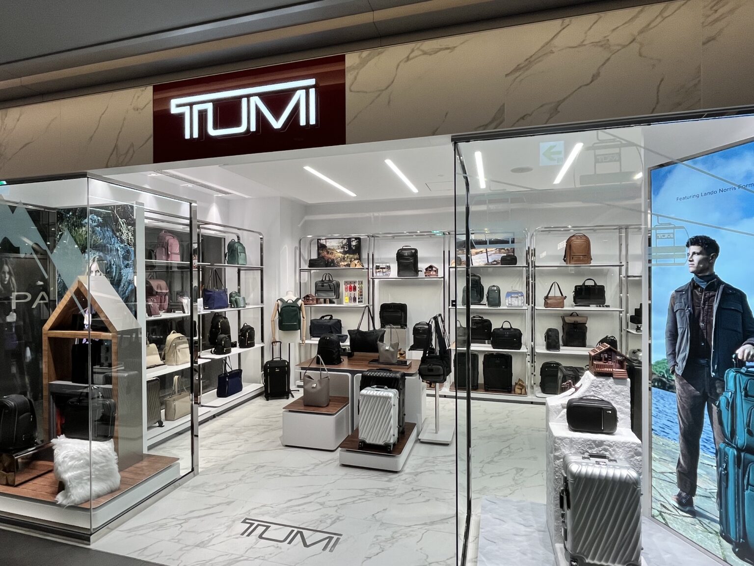 Fabulous Fridays: TUMI Emergency Luggage Repair In Japan With Excellent Service